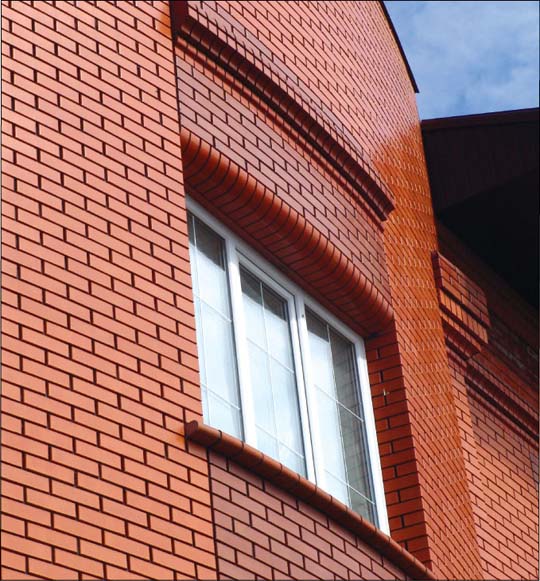 Керамический кирпич в отделке фасада
