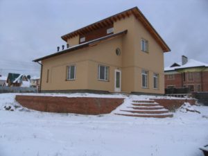 Облик фасада с применением односкатной крыши