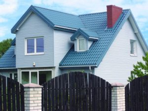 Современные панели фасадного типа в голубом цвете