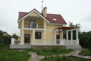 Современный фасад с террасой