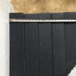 Вариант применения черной плитки для фасада