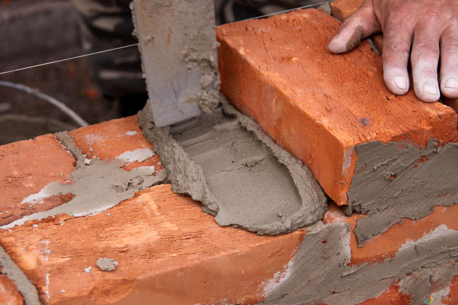 Удаление цементного раствора кашпо из бетона на заказ