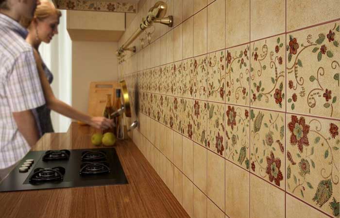 5 красивых идей укладки плитки на кухне