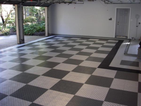 Преимущества использования резиновой плитки для покрытия гаража