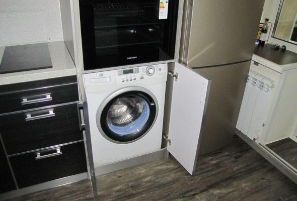Как встроить стиральную машину на кухне